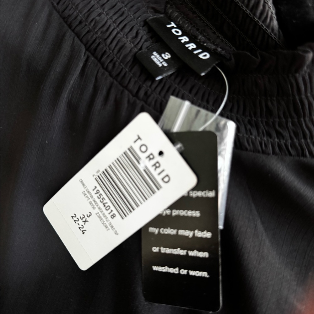 Torrid Black Ruffled Long Sleeve Blouse - Picture 4 of 4